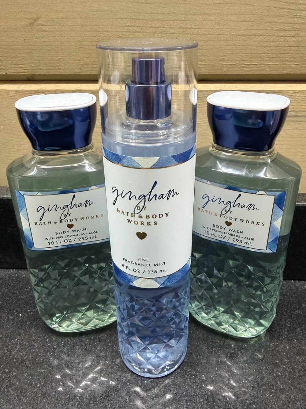 Bath & Body Works Gingham Fine Fragrance Mist and 2 shower gel - Blue